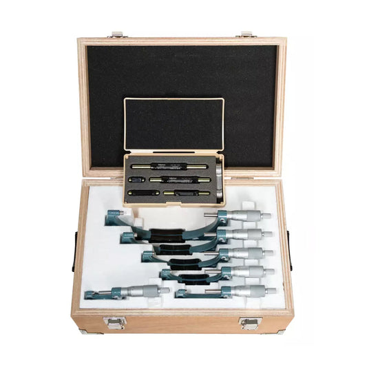 Mitutoyo 103-913-50 Micrometer Set, Range 0-150mm, Graduation 0.01mm c/w Setting Standards